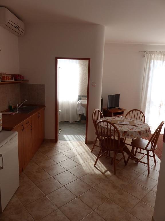 Toscana Lakeside Apartments I - II Family Friend 시오포크 외부 사진