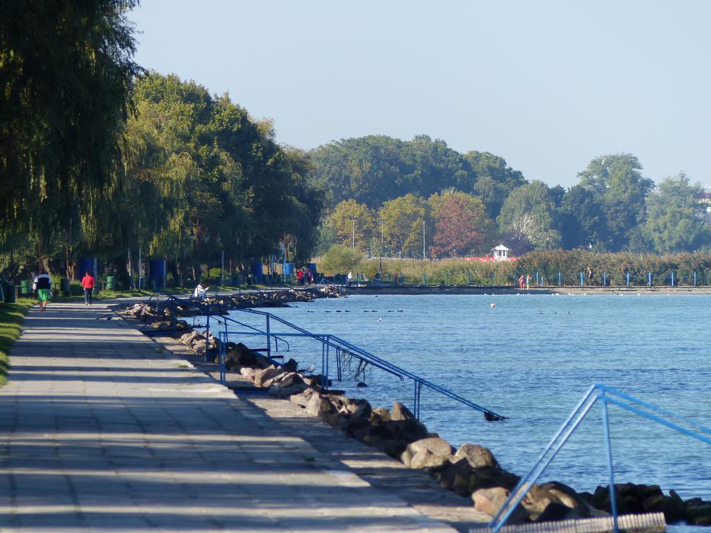 Toscana Lakeside Apartments I - II Family Friend 시오포크 외부 사진